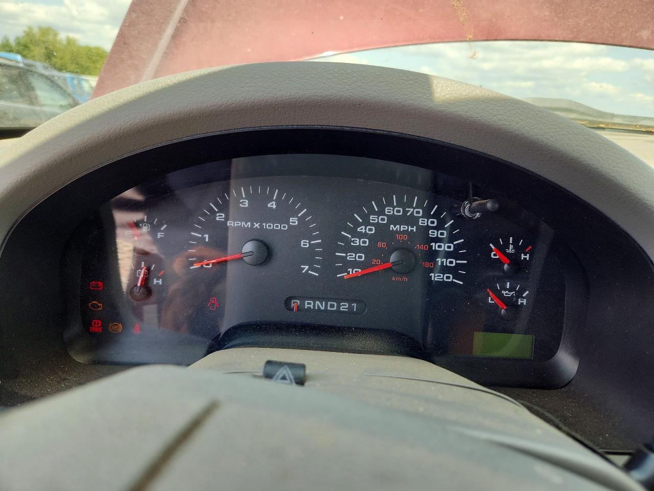 2005 Ford F150 Red vin: 1FTPX14565NA69212