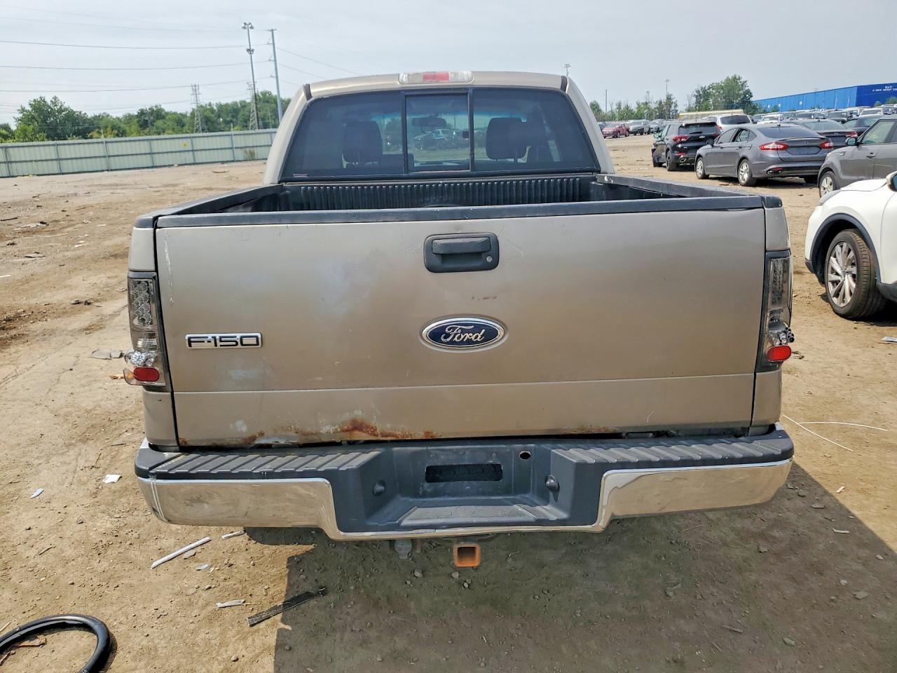 2006 Ford F150 Gold vin: 1FTPX14566FB12720