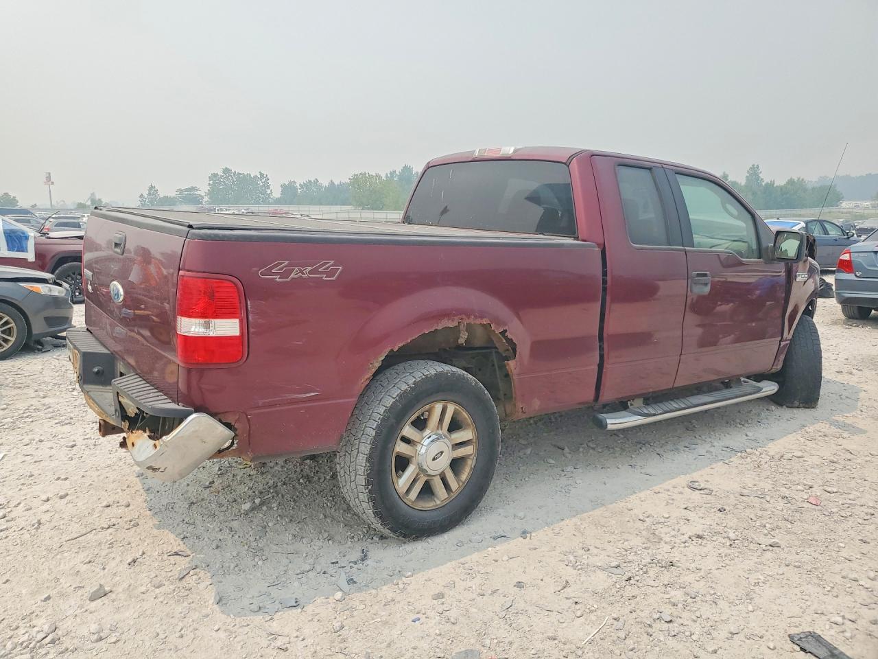 2006 Ford F150 Burgundy vin: 1FTPX14566FB19571