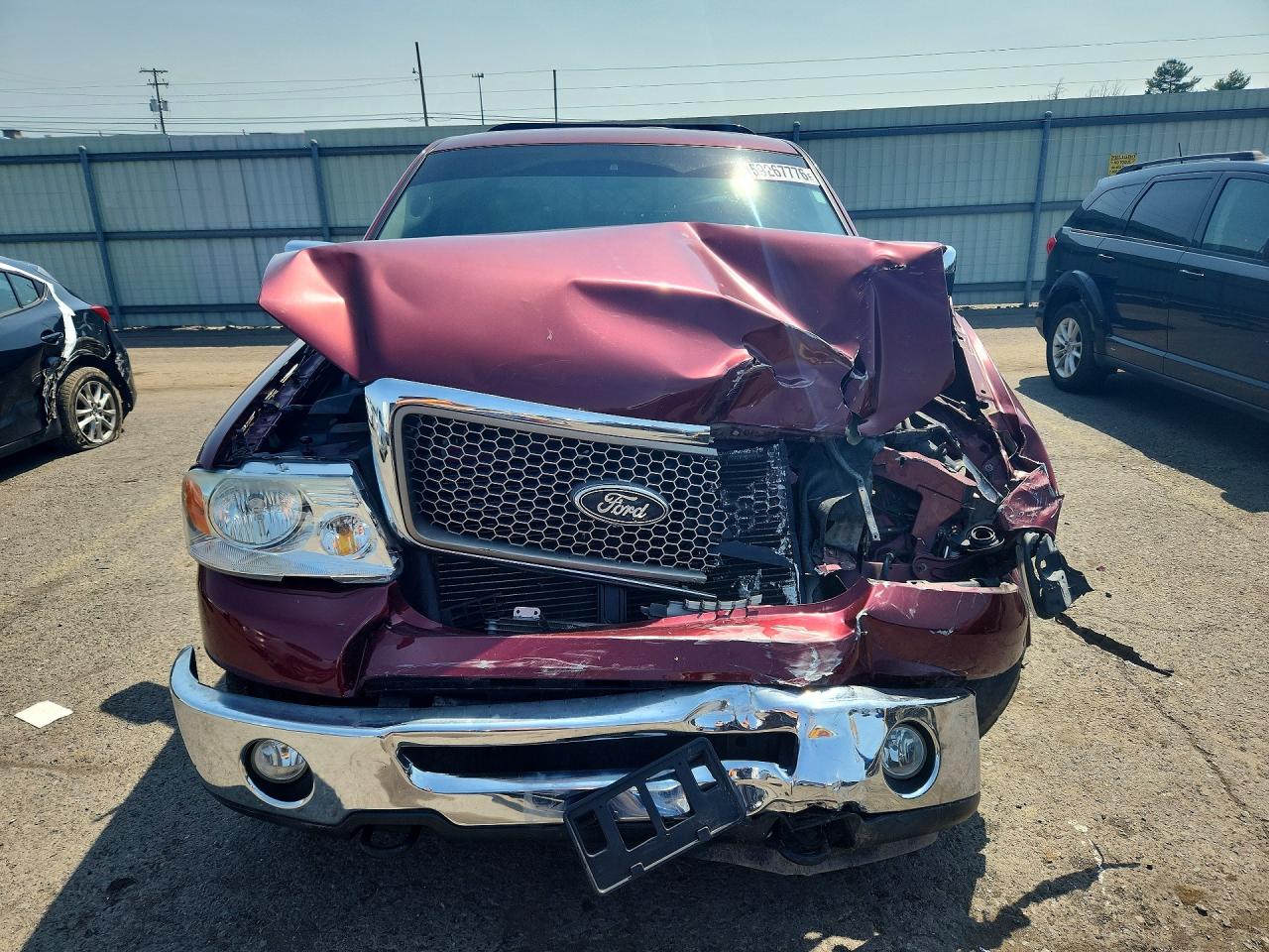 2006 Ford F150 Red vin: 1FTPX14566NA06791