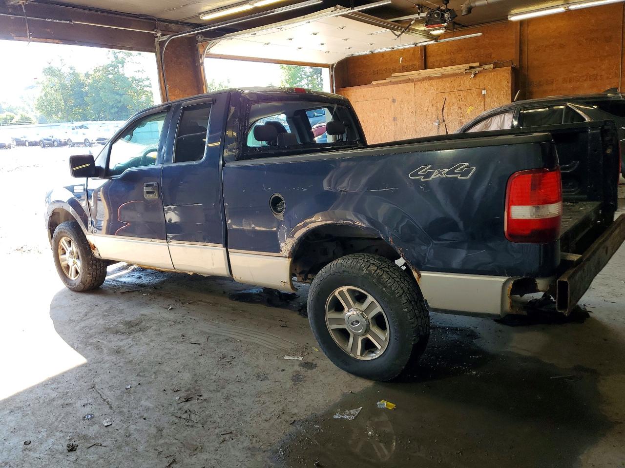 2006 Ford F150 Two Tone vin: 1FTPX14566NA72385
