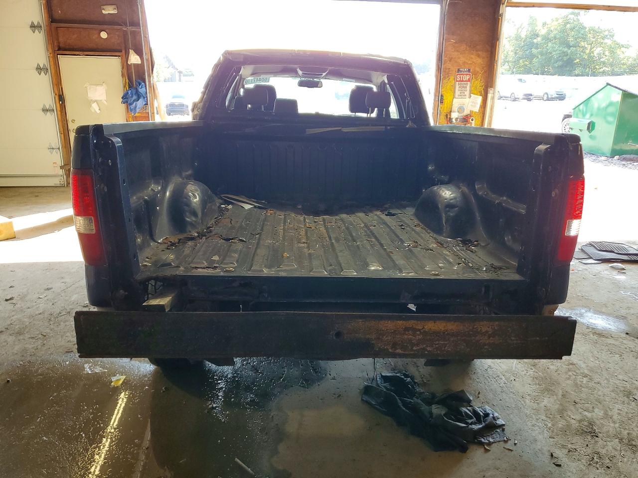 2006 Ford F150 Two Tone vin: 1FTPX14566NA72385