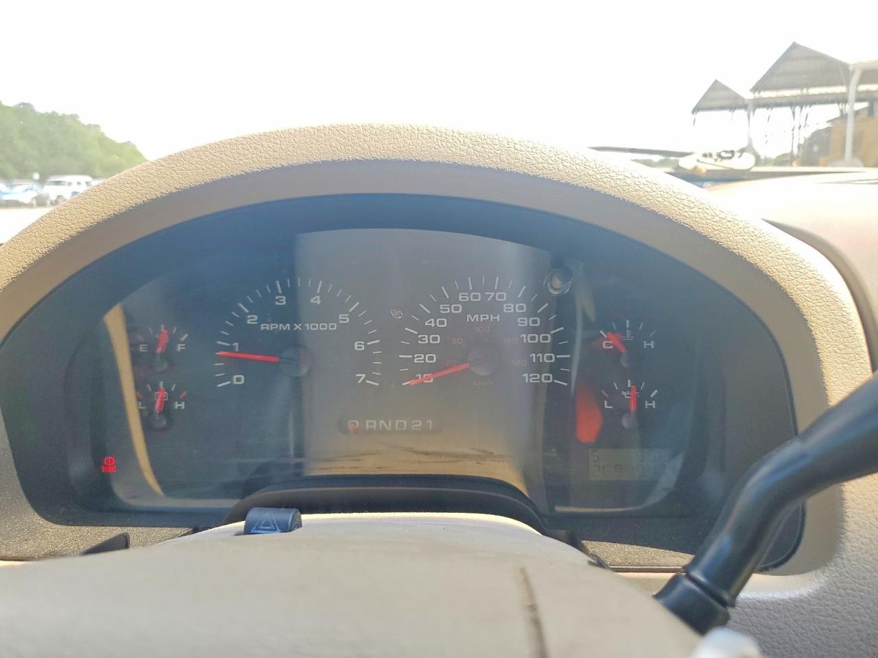 2004 Ford F150 Золотой vin: 1FTPX14574NC36935