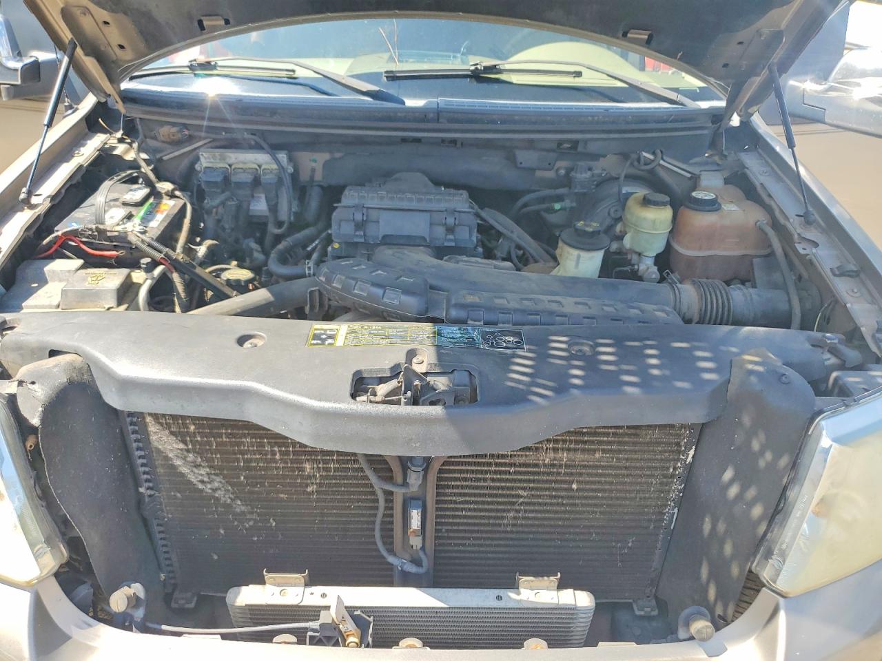 2004 Ford F150 Золотой vin: 1FTPX14574NC36935