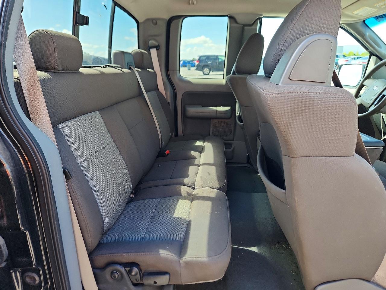 2005 Ford F150 Black vin: 1FTPX14575FA90306