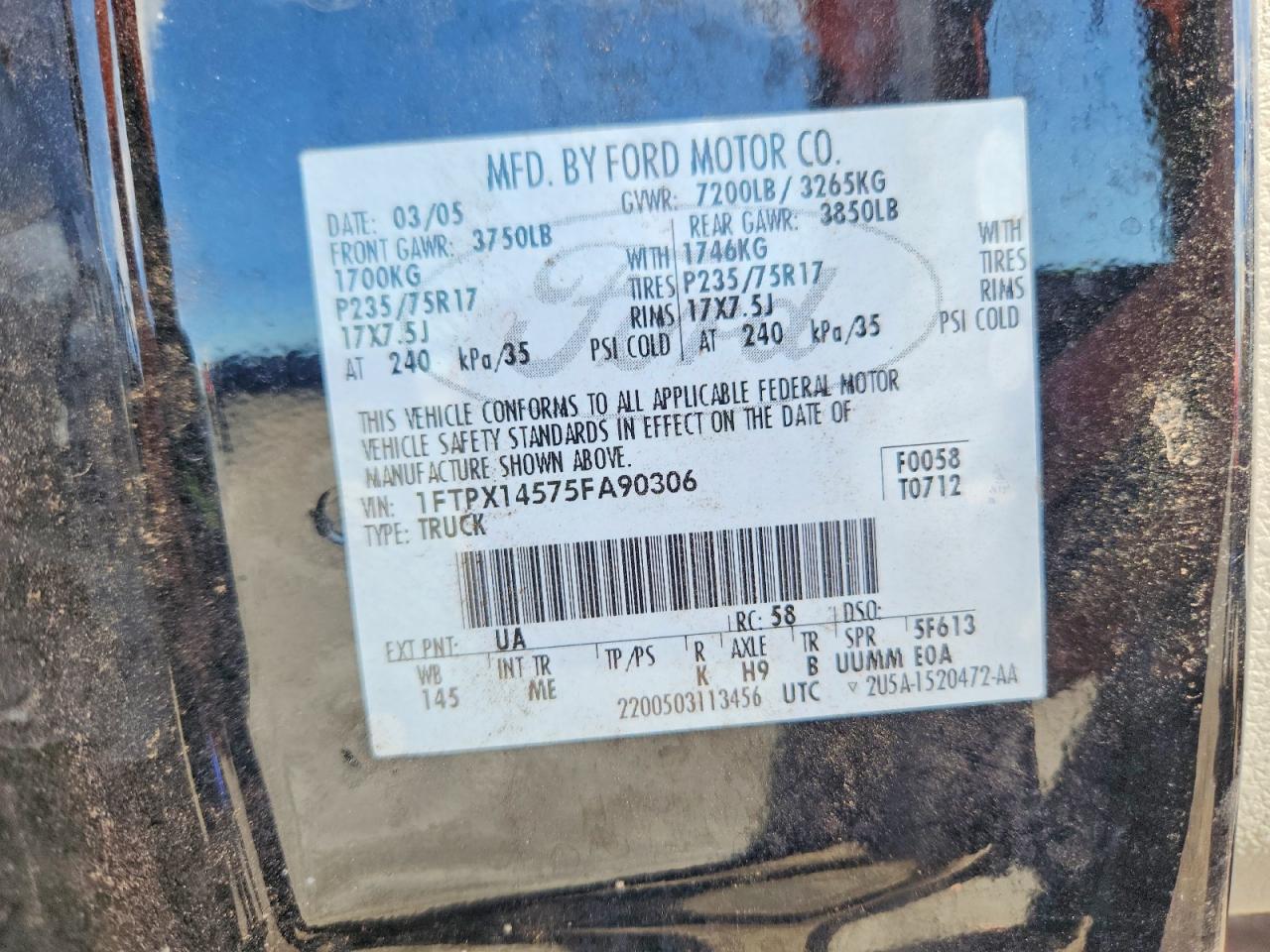 2005 Ford F150 Black vin: 1FTPX14575FA90306