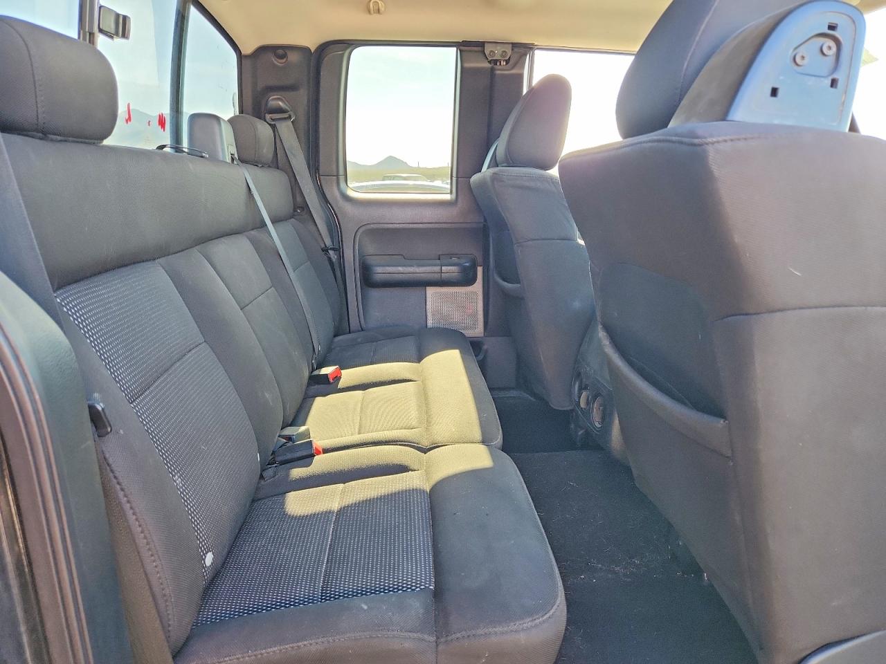 2005 Ford F150 Black vin: 1FTPX14575NB51076
