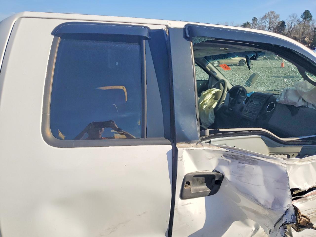 2006 Ford F150 Белый vin: 1FTPX14576FA34562