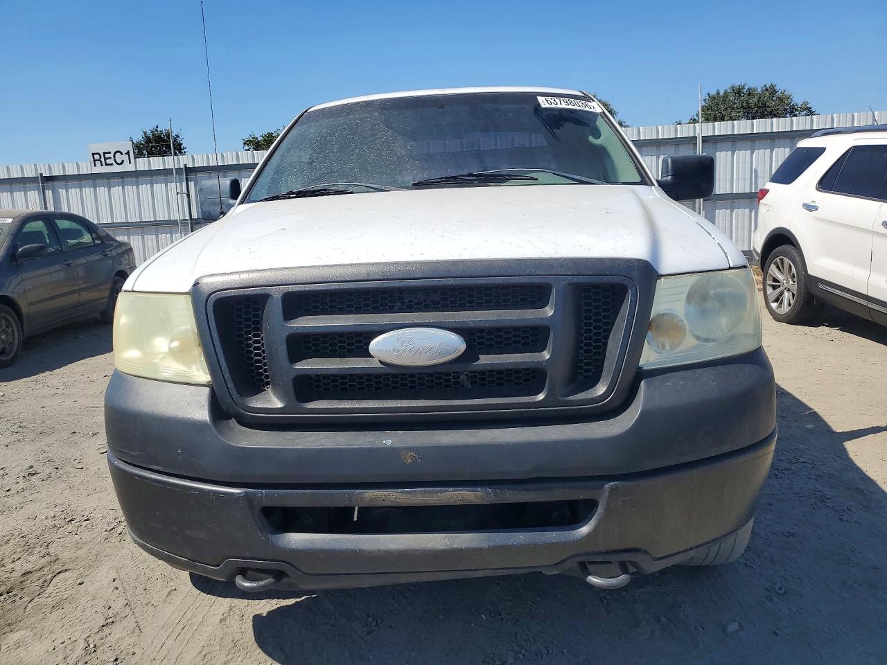 2007 Ford F150 White vin: 1FTPX14577KD20047