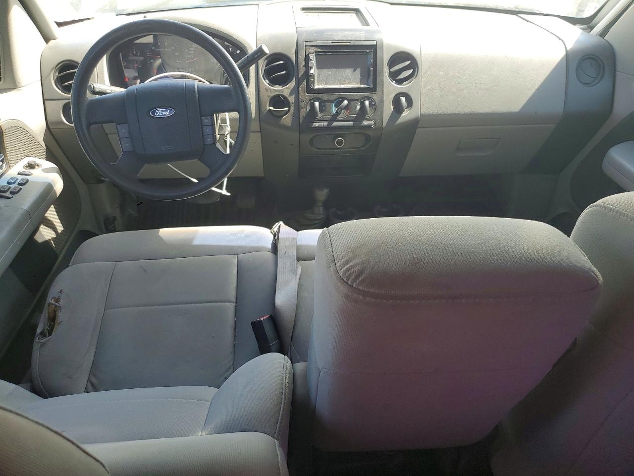 2007 Ford F150 White vin: 1FTPX14577KD20047