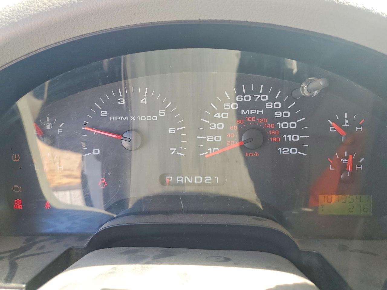 2007 Ford F150 White vin: 1FTPX14577KD20047