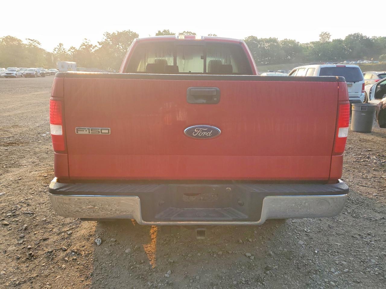 2008 Ford F150 Red vin: 1FTPX14578FB98302