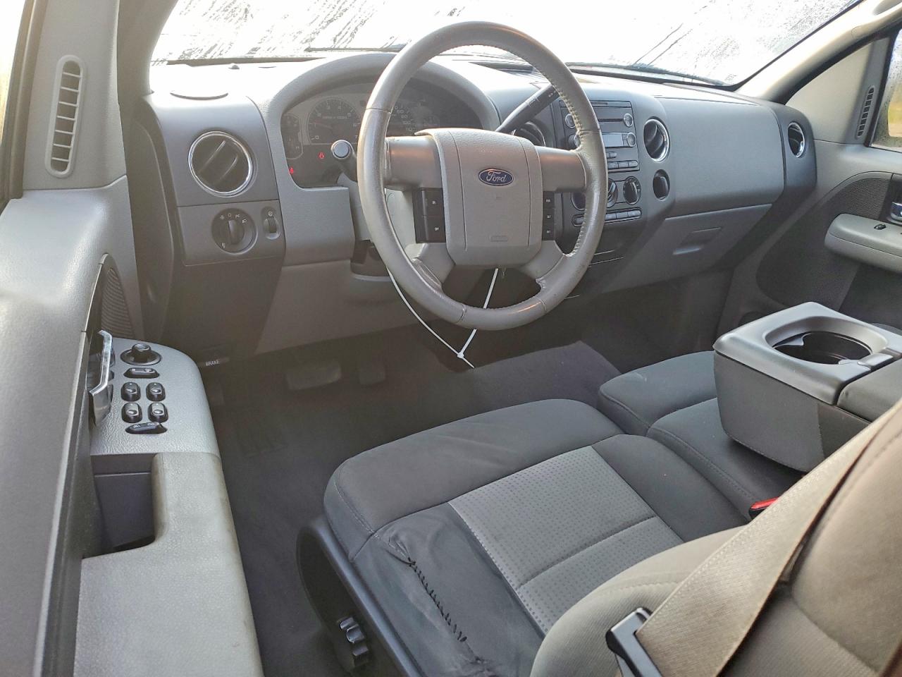 2008 Ford F150 Red vin: 1FTPX14578FB98302