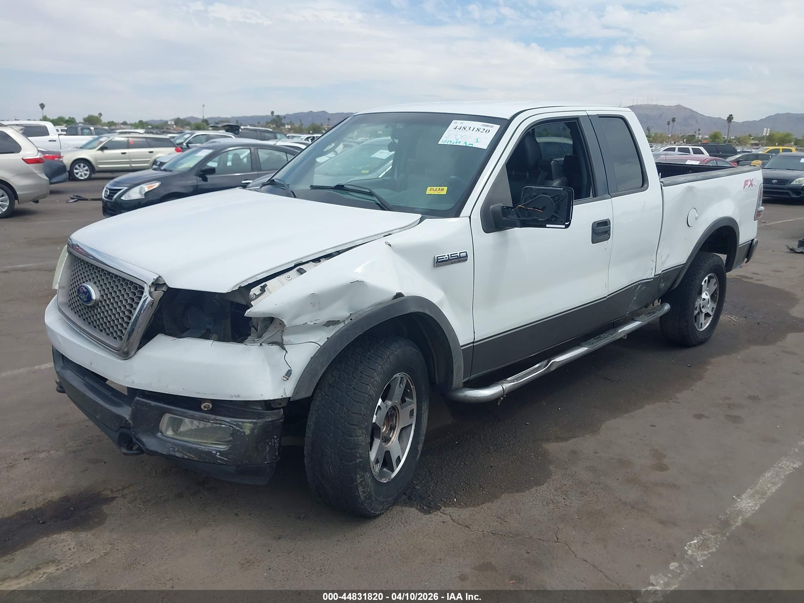2004 Ford F150   White vin: 1FTPX14584NC28861