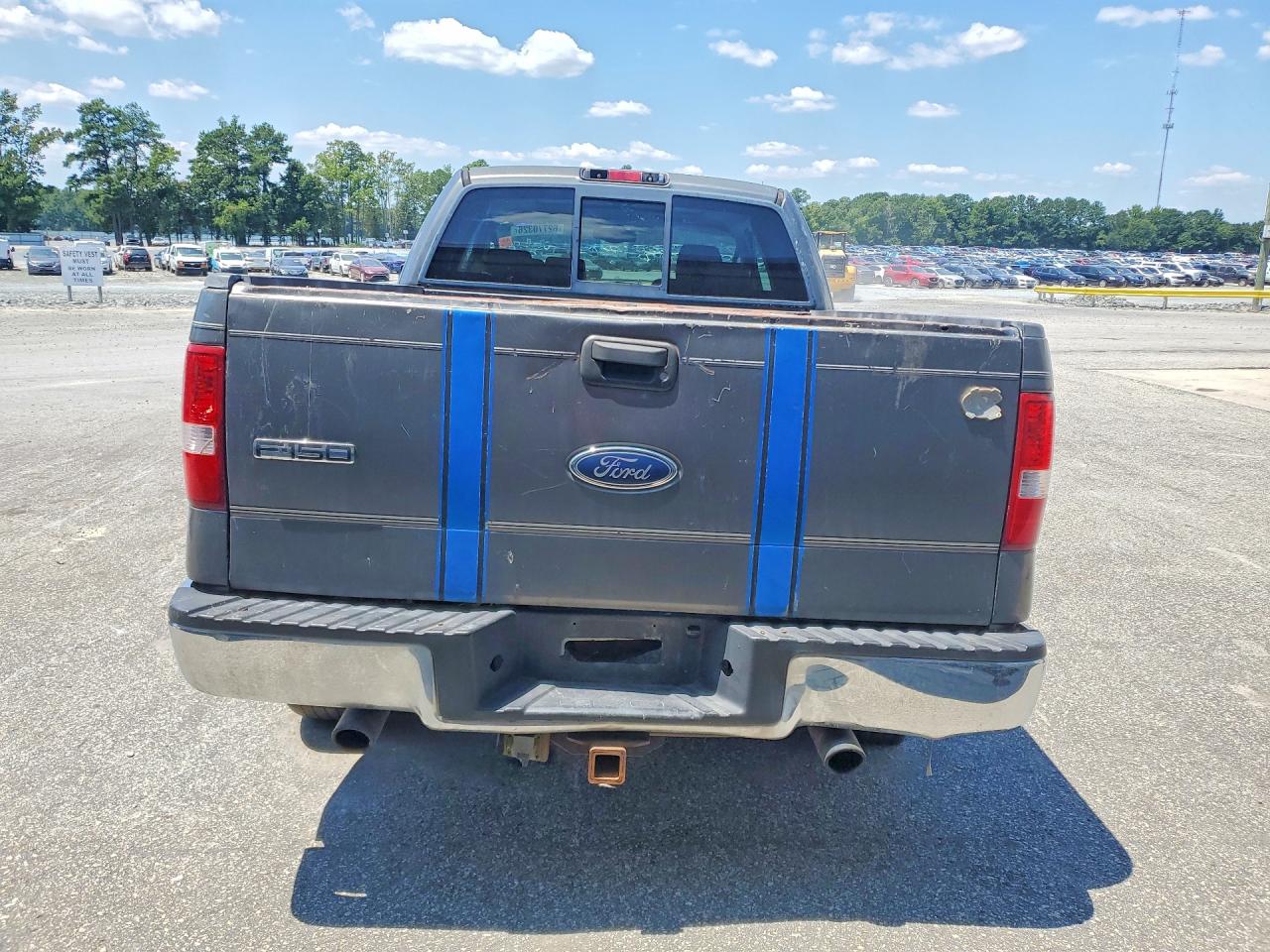 2005 Ford F150 Gray vin: 1FTPX14585NB09838