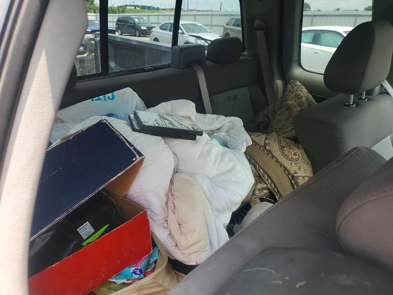 2005 Ford F150 Gray vin: 1FTPX14585NB09838