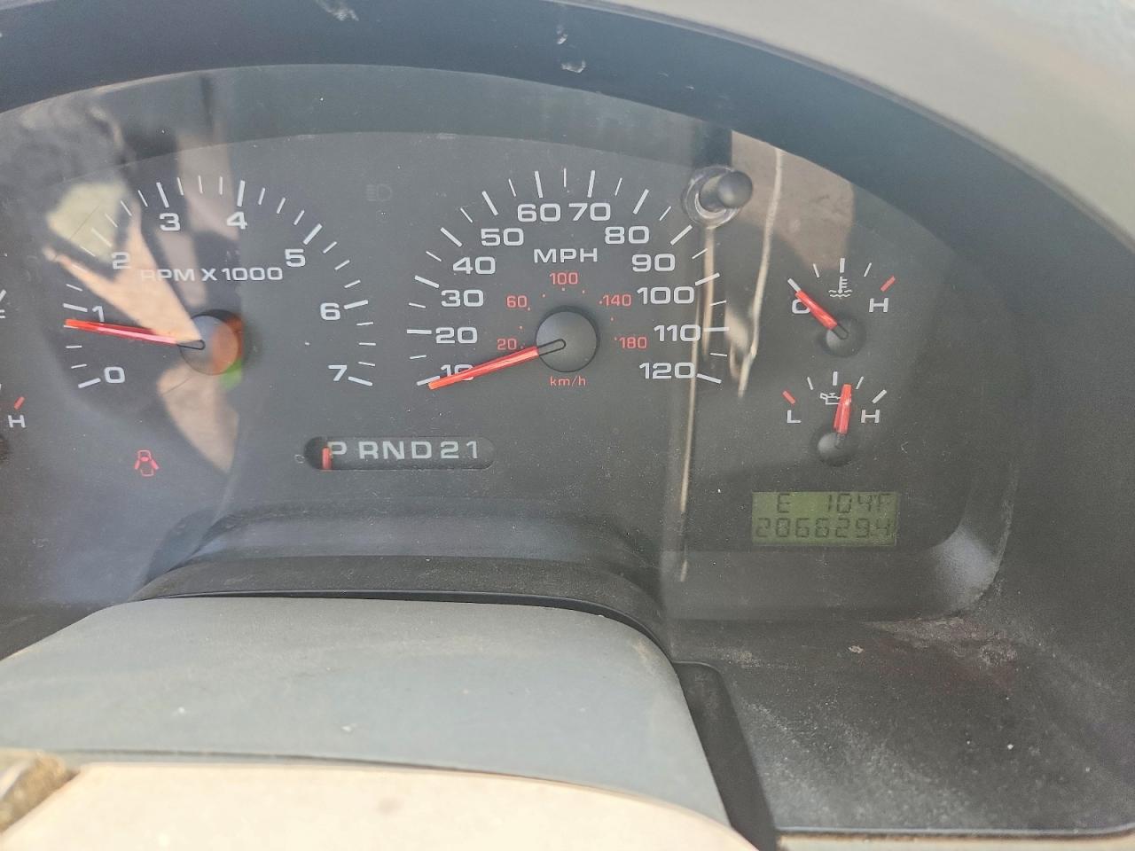 2005 Ford F150 Gray vin: 1FTPX14585NB09838