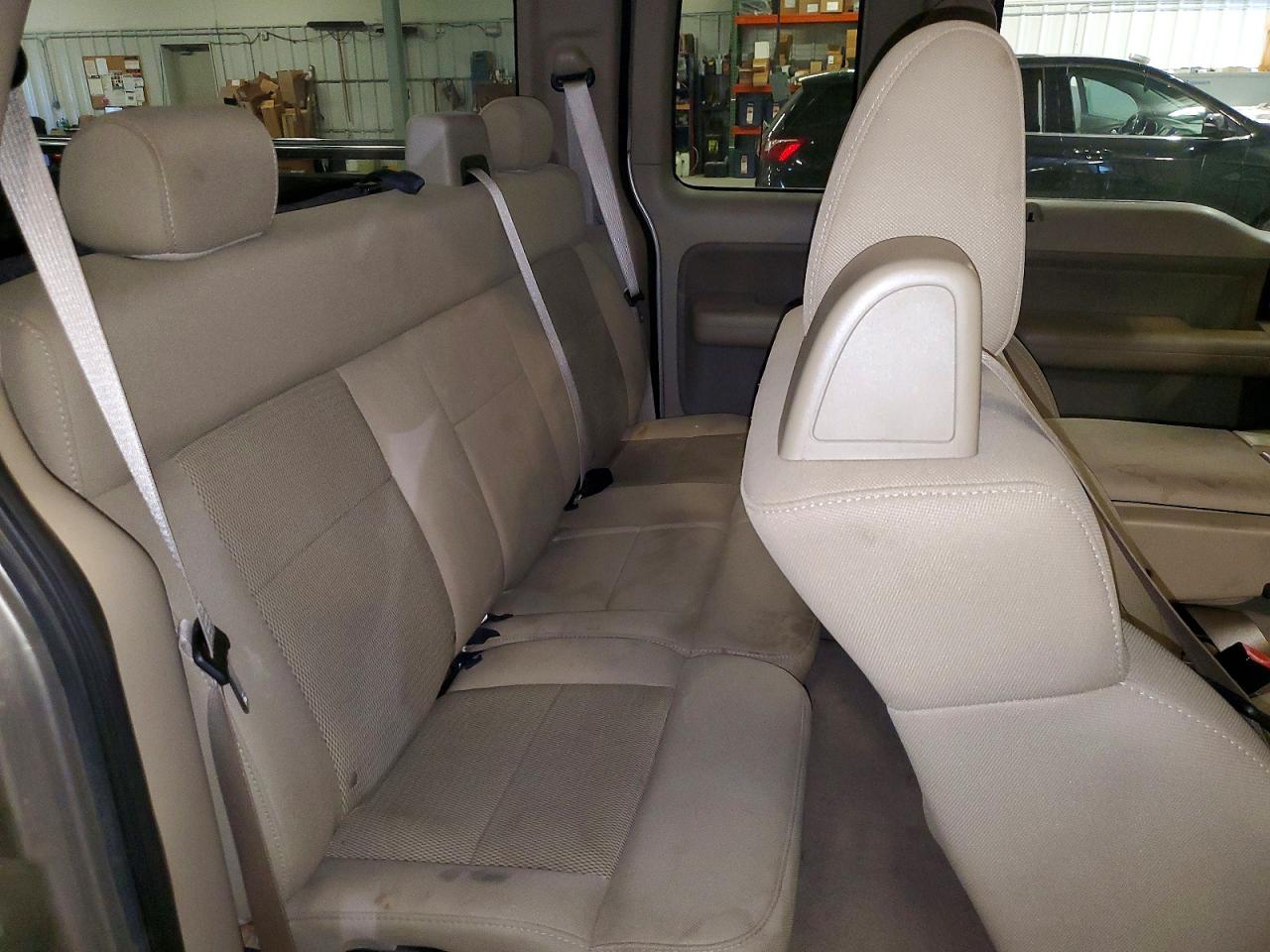 2005 Ford F150 Brown vin: 1FTPX14595FB17425