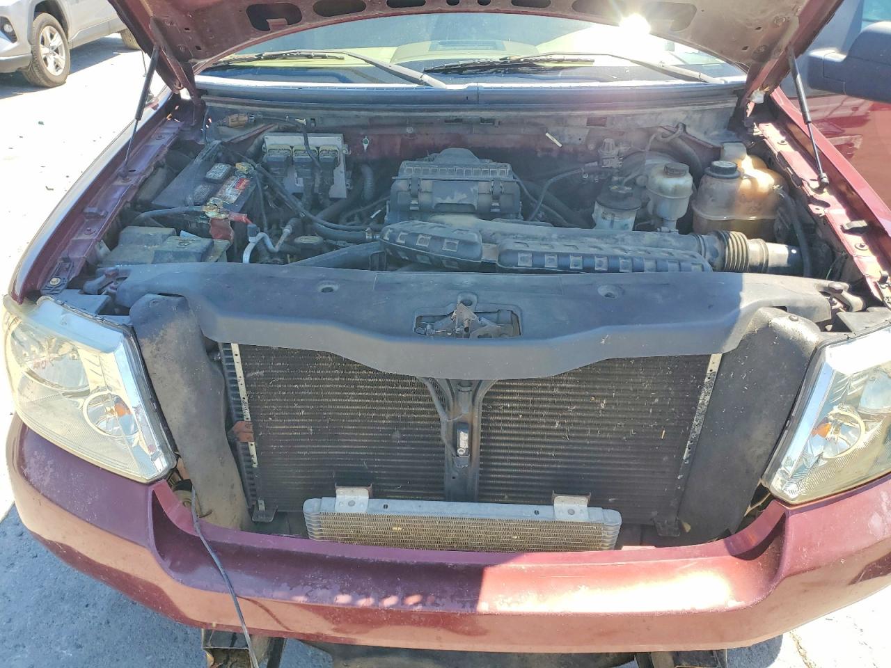2005 Ford F150 Maroon vin: 1FTPX14595NB57218