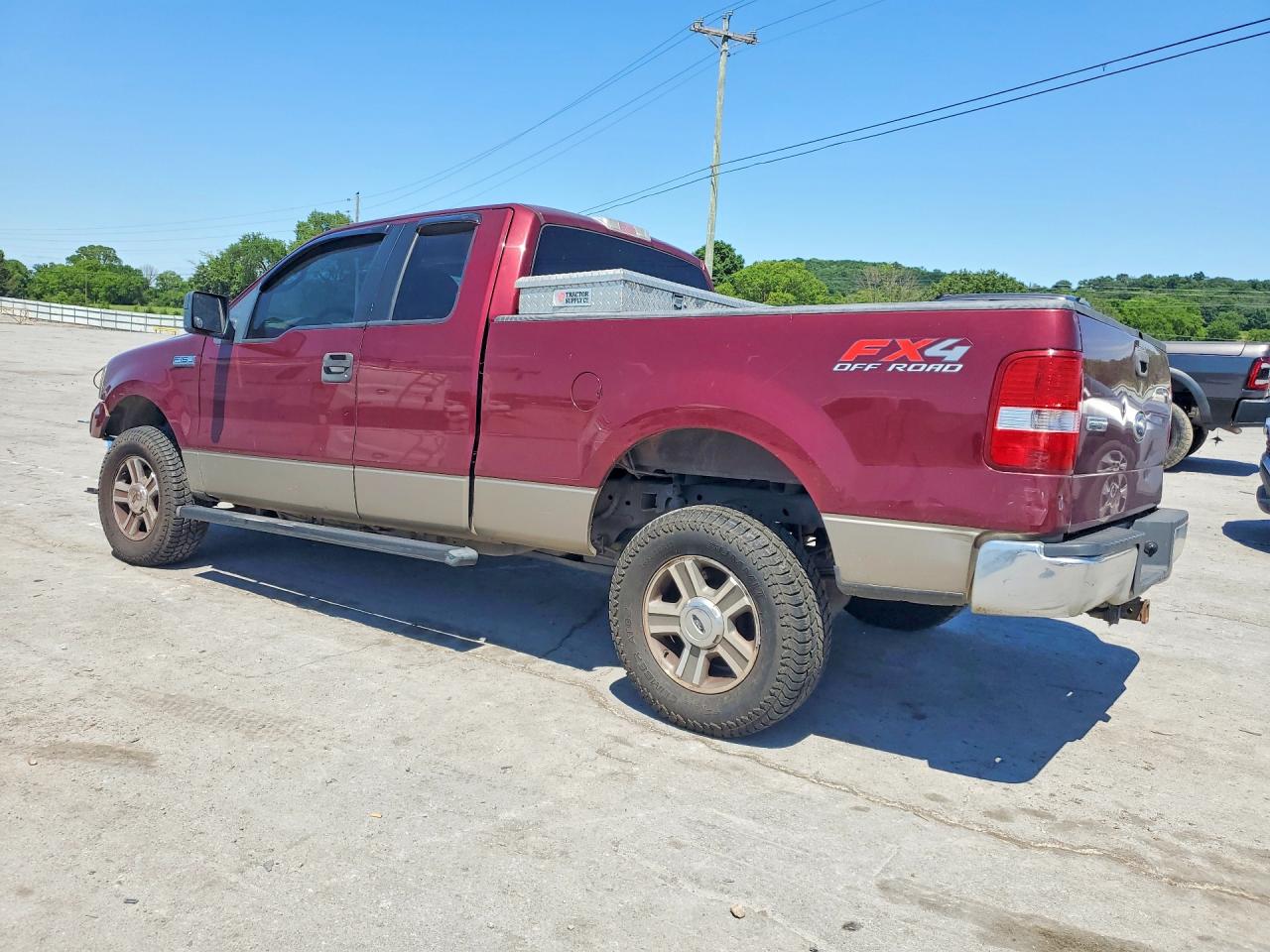 2005 Ford F150 Maroon vin: 1FTPX14595NB57218