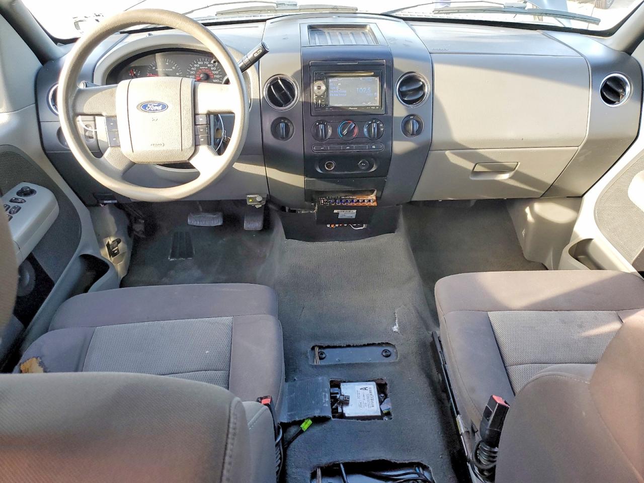 2005 Ford F150 Gray vin: 1FTPX14595NC09883