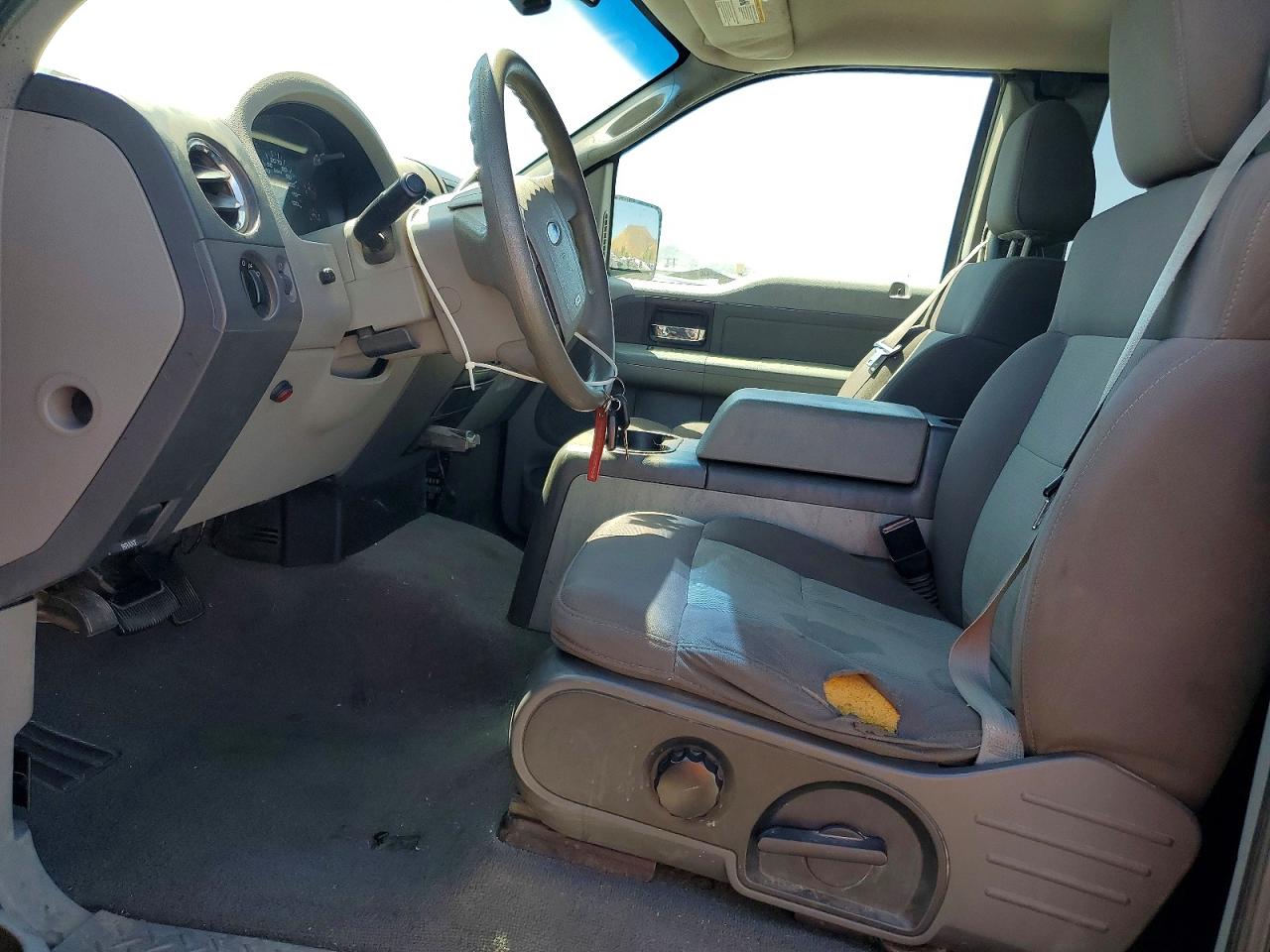 2005 Ford F150 Black vin: 1FTPX145X5FB10659