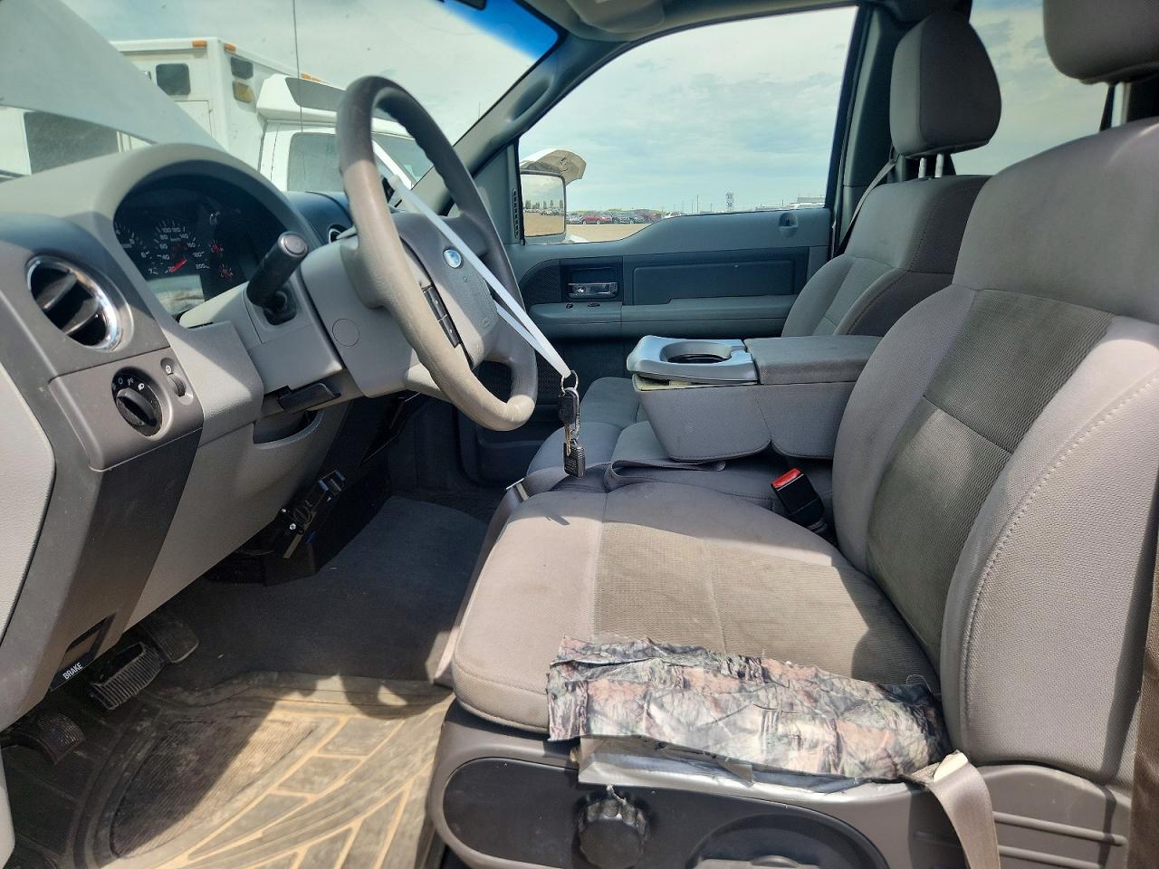 2005 Ford F150 Silver vin: 1FTPX145X5NB14216
