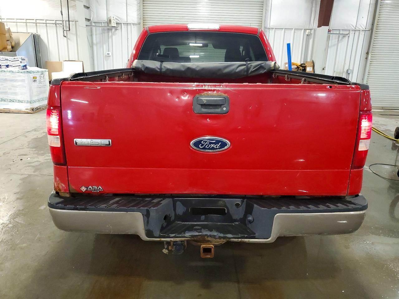 2005 Ford F150 Red vin: 1FTPX145X5NC07513