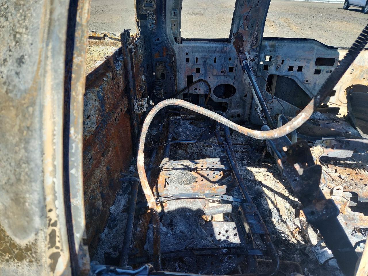 2008 Ford F150 Burn vin: 1FTPX14V08FA54932