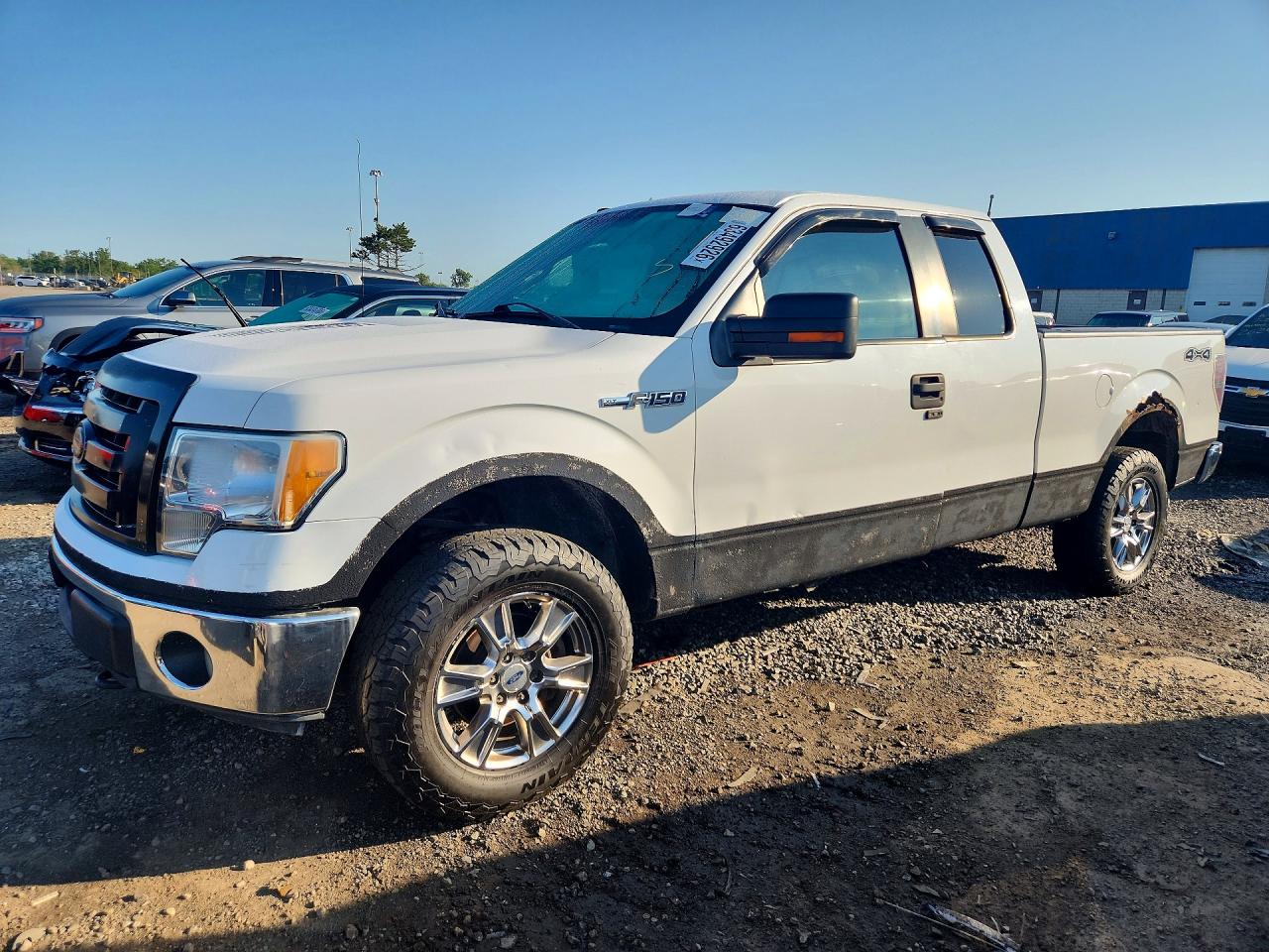 2009 Ford F150 Super Cab White vin: 1FTPX14V09FA11872