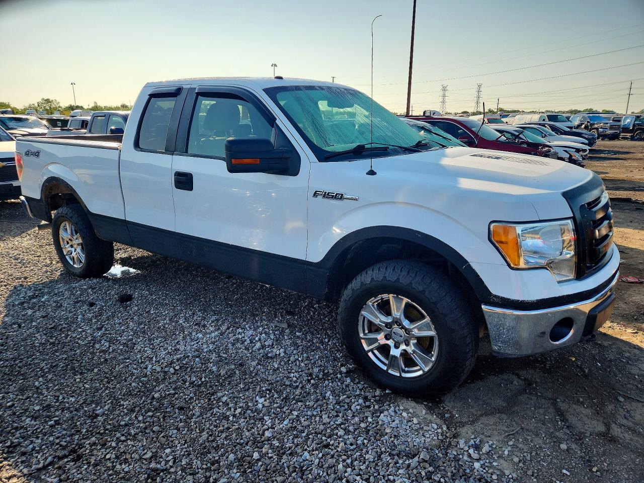 2009 Ford F150 Super Cab White vin: 1FTPX14V09FA11872