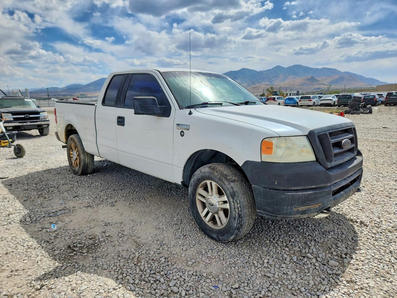 2006 Ford F150 White vin: 1FTPX14V16NB05325