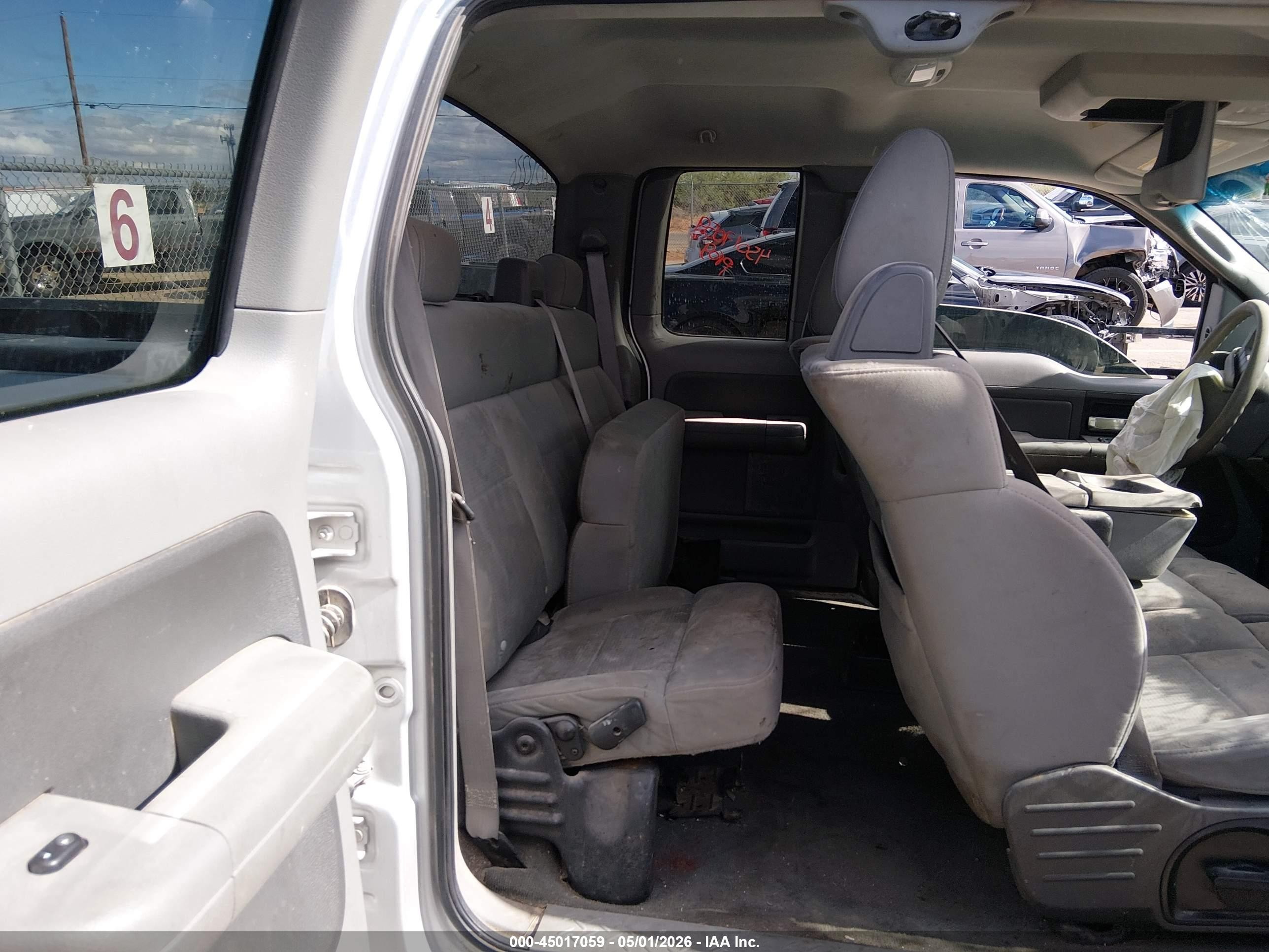 2007 Ford F-150 Fx4/lariat/xl/xlt Серебряный vin: 1FTPX14V27KA57112