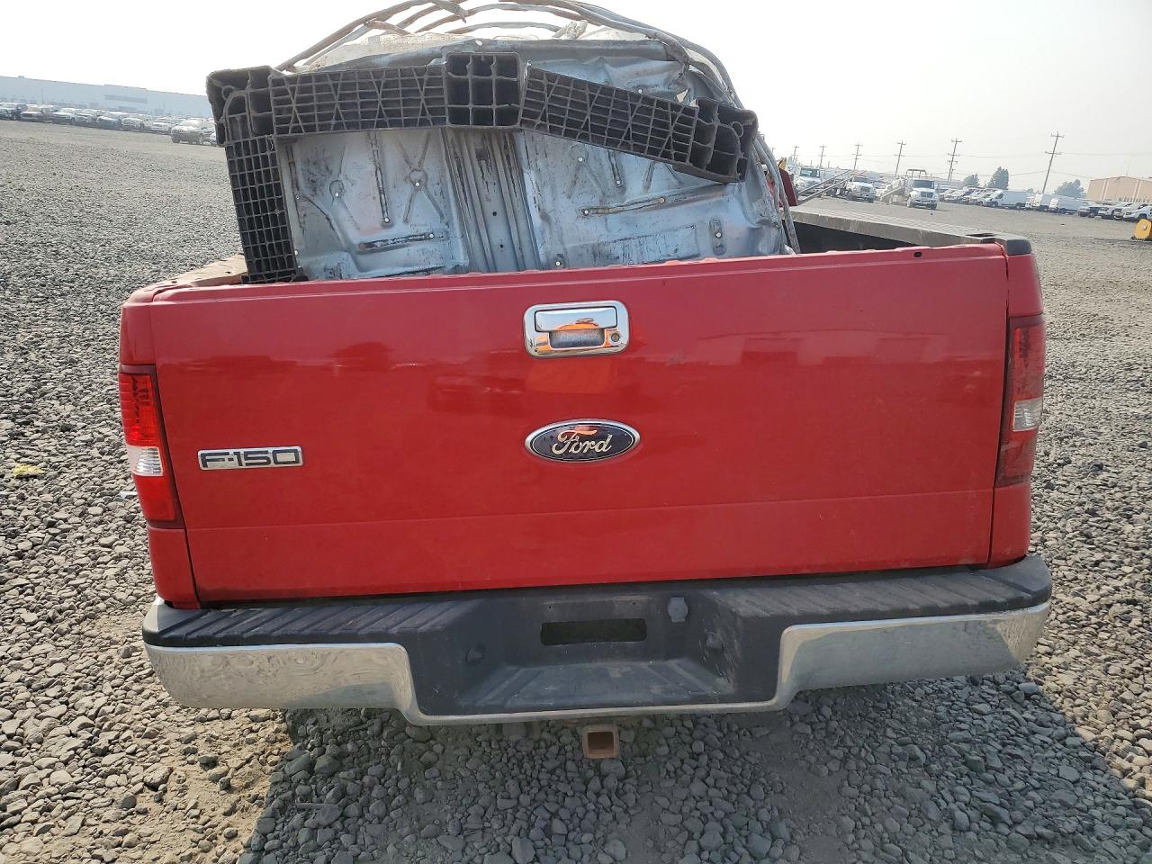 2006 Ford F150 Red vin: 1FTPX14V46KD14916