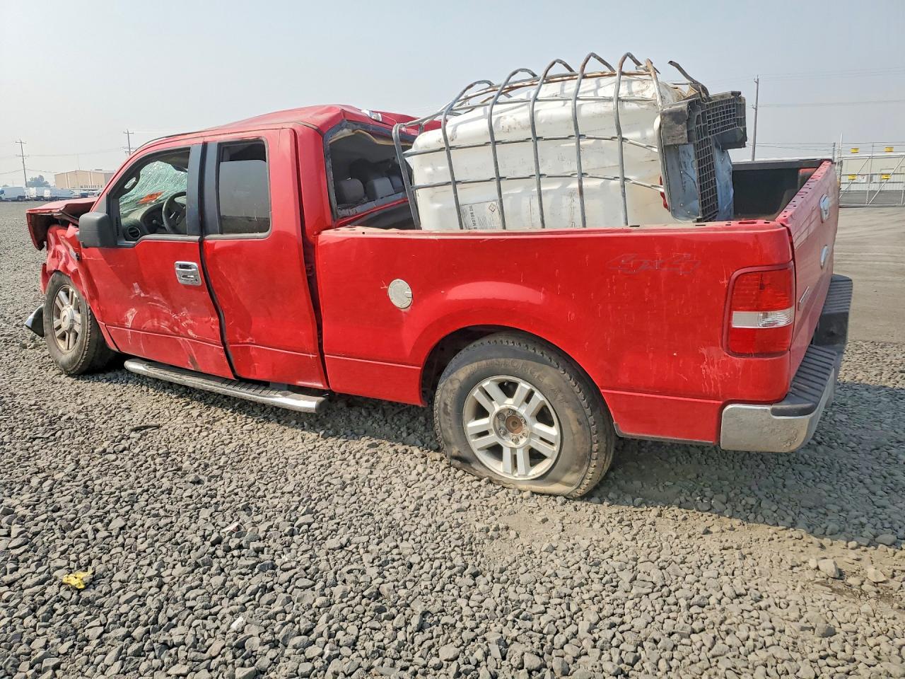 2006 Ford F150 Red vin: 1FTPX14V46KD14916