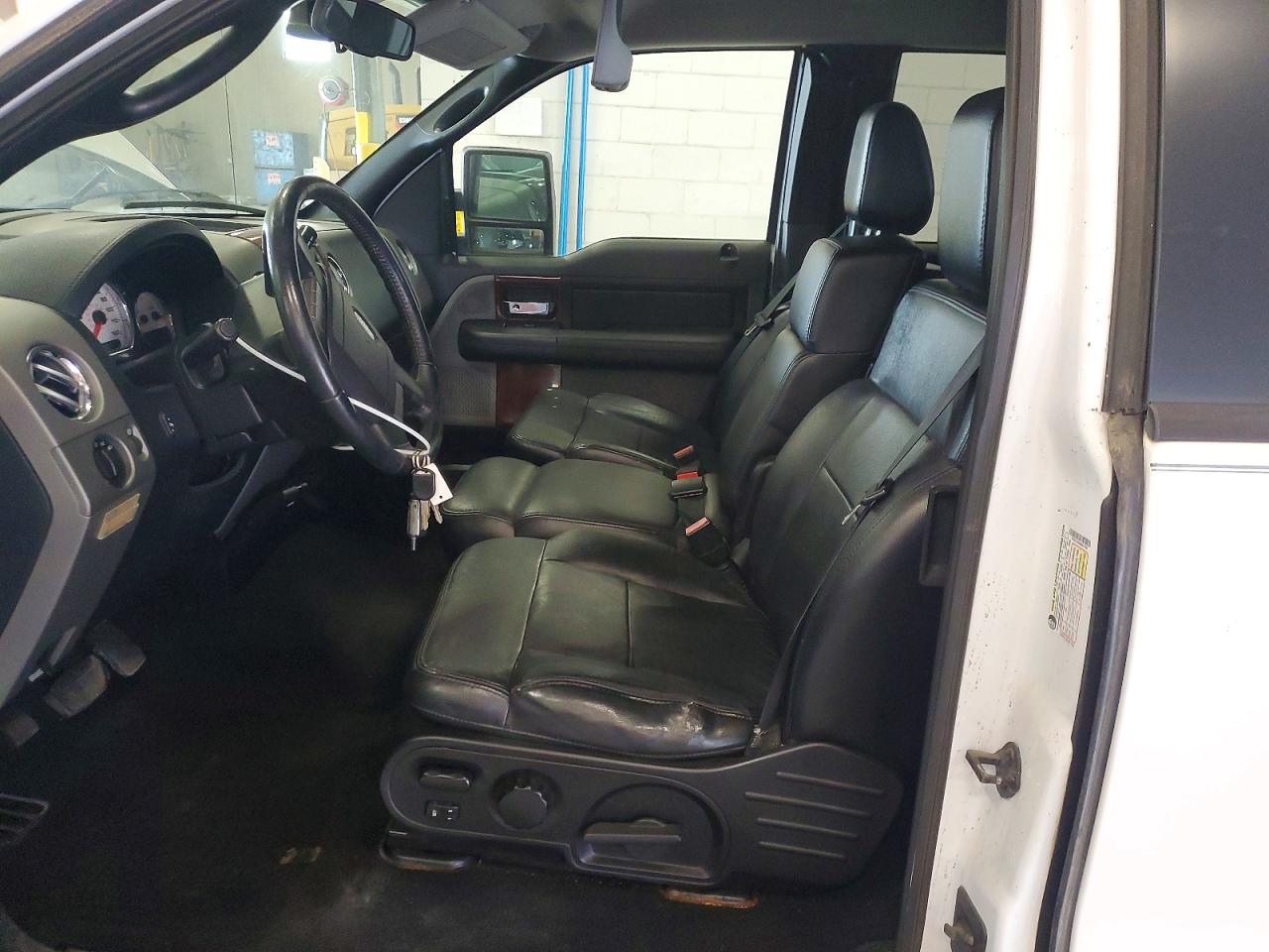2006 Ford F150 White vin: 1FTPX14V46NB47438