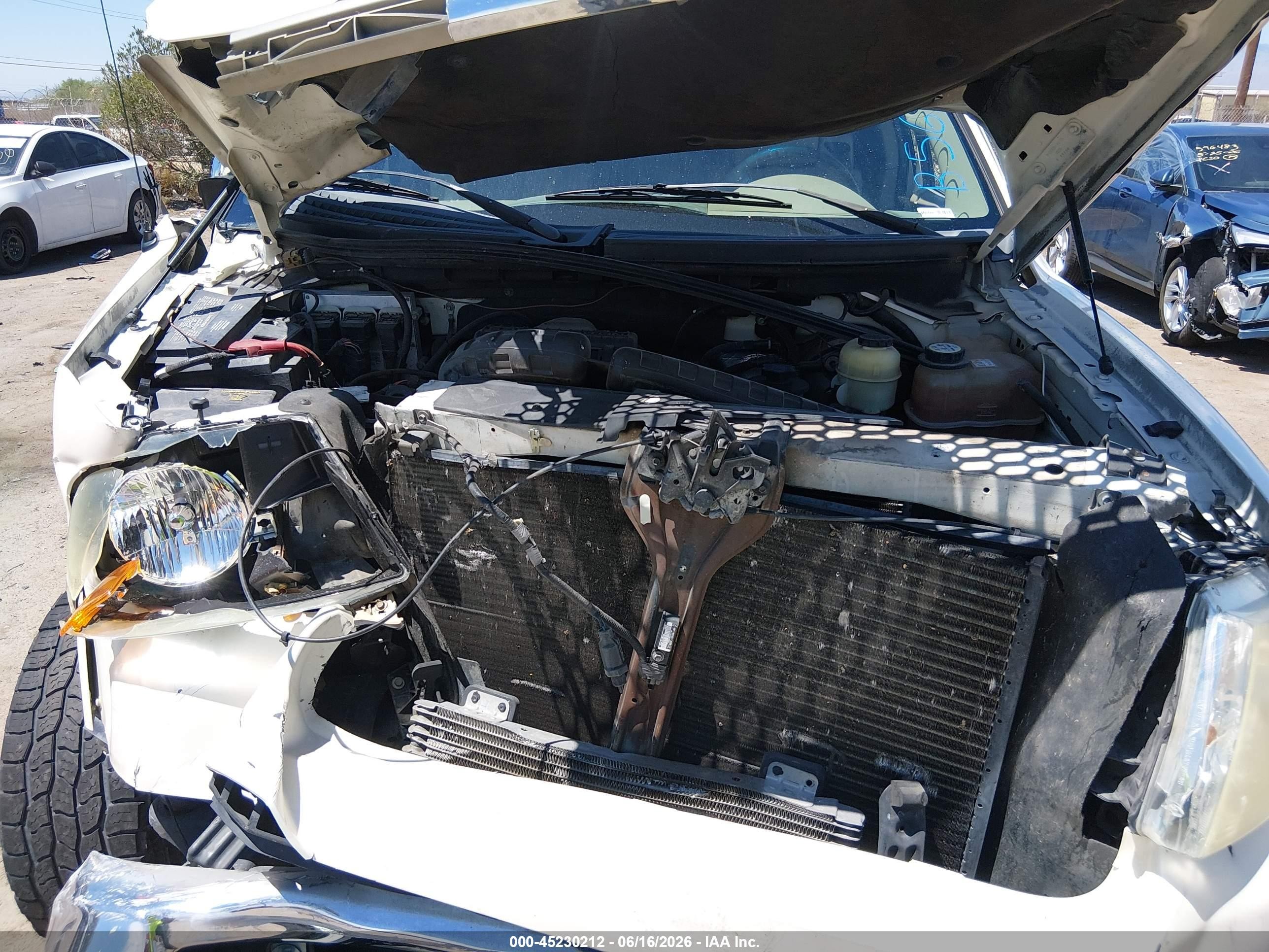 2008 Ford F-150 Fx4/lariat/xl/xlt Белый vin: 1FTPX14V48FB56783