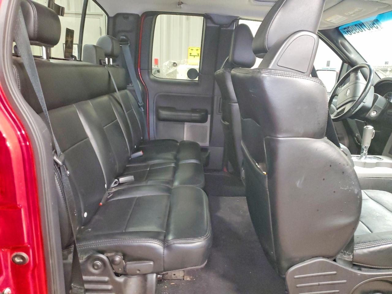 2007 Ford F150 Red vin: 1FTPX14V57FA93952