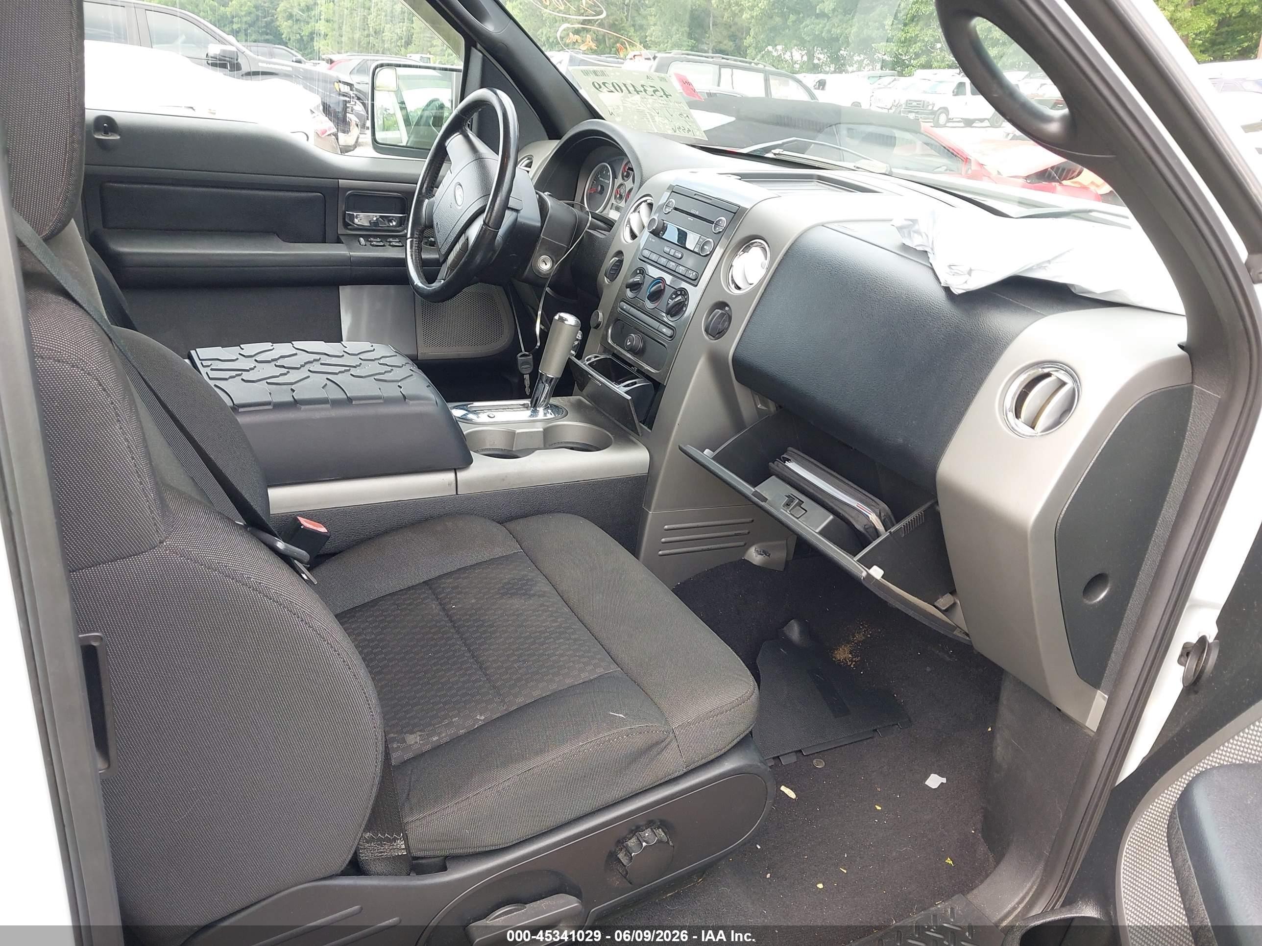 2008 Ford F-150 60th Anniversary/fx4/lariat/xl/xlt White vin: 1FTPX14V58FB32427