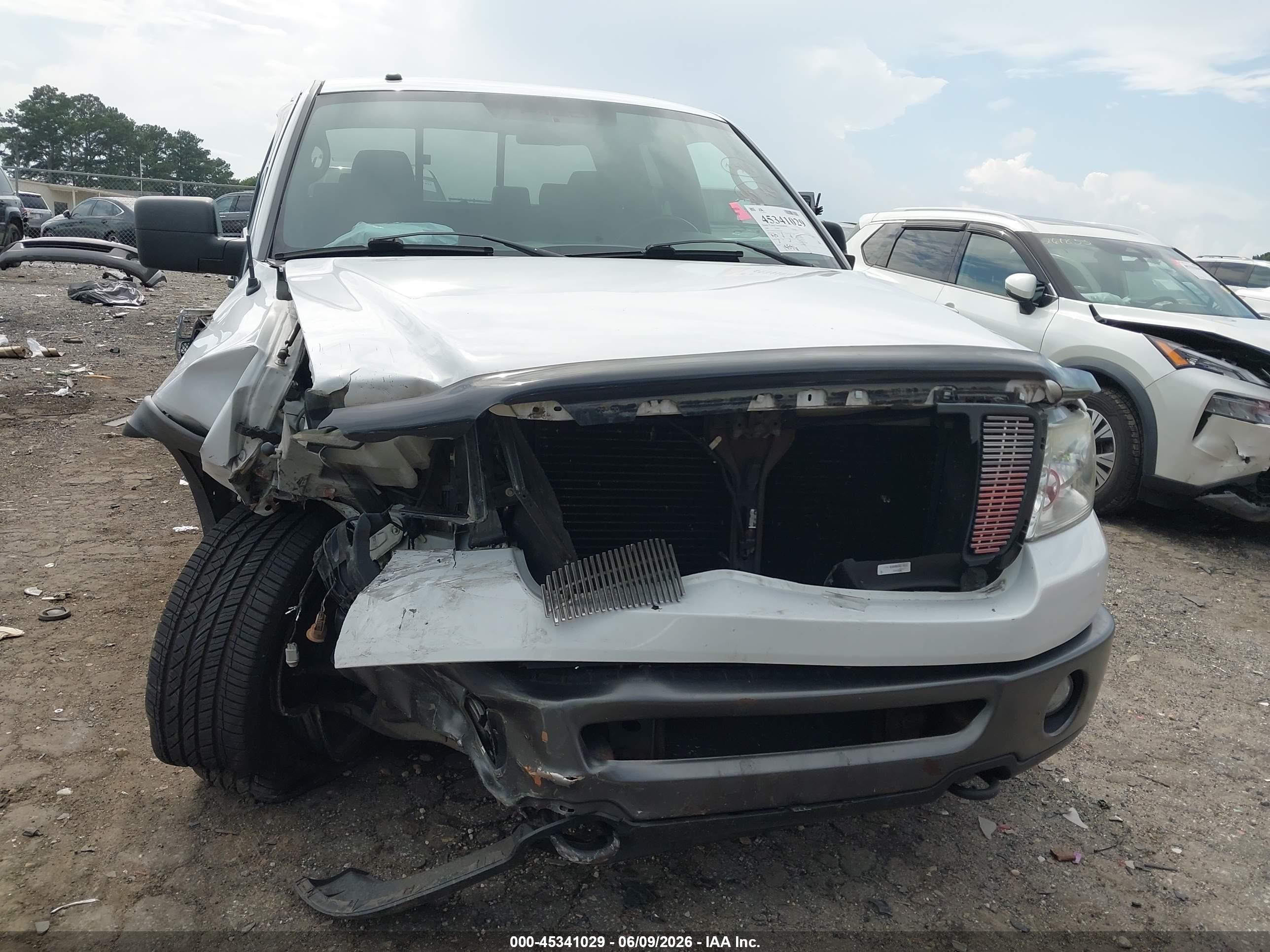 2008 Ford F-150 60th Anniversary/fx4/lariat/xl/xlt White vin: 1FTPX14V58FB32427