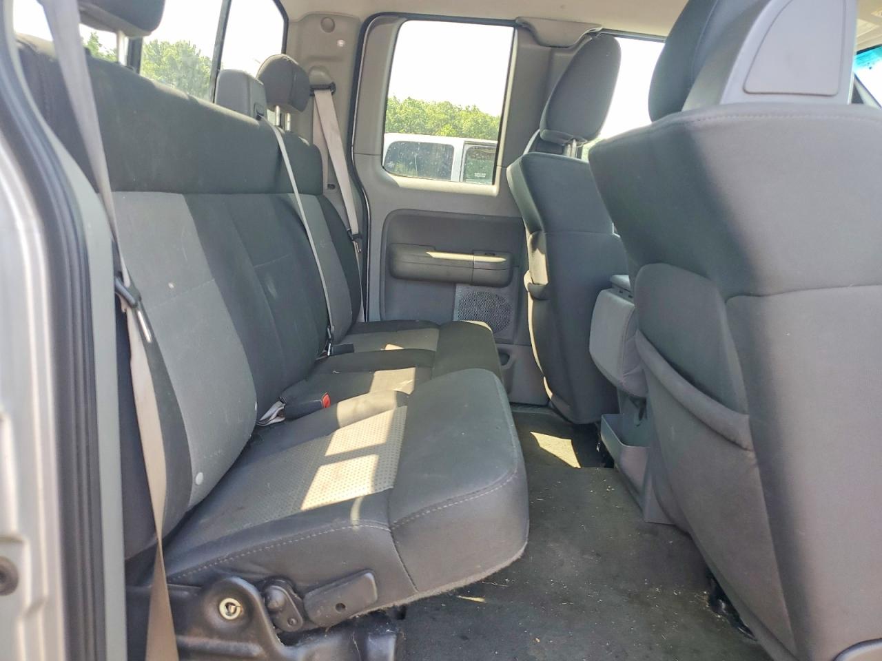 2007 Ford F150 Silver vin: 1FTPX14V67NA53188