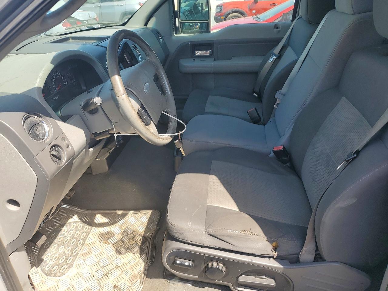 2007 Ford F150 Silver vin: 1FTPX14V67NA53188