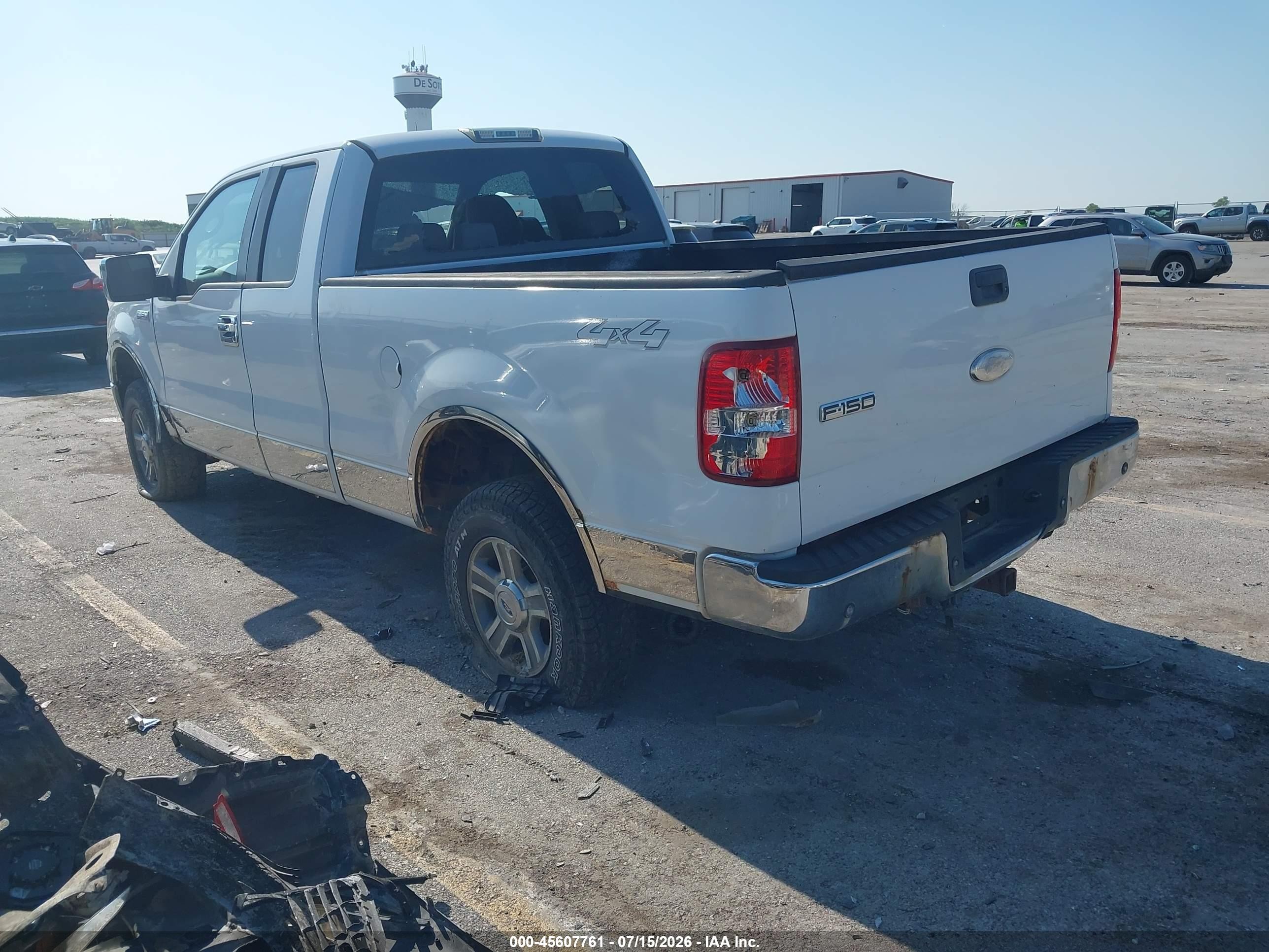 2006 Ford F-150   White vin: 1FTPX14V76NB73435