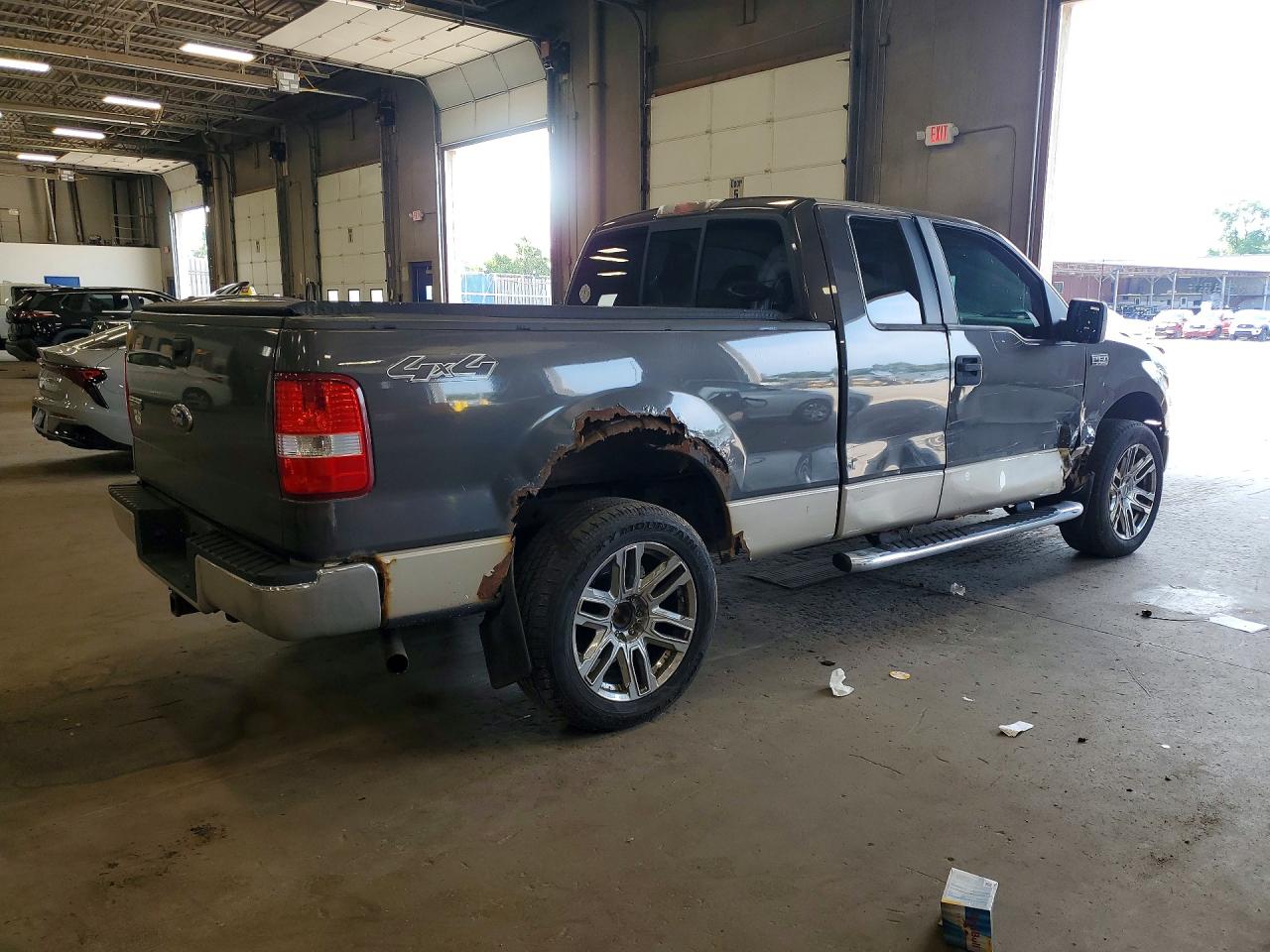 2007 Ford F150 Two Tone vin: 1FTPX14V77FB16244