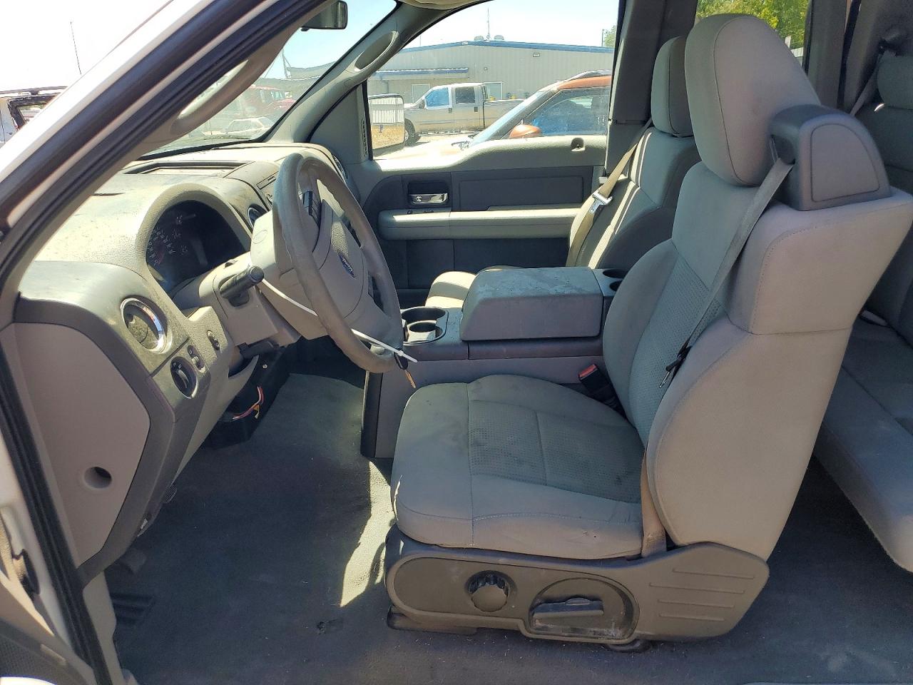 2007 Ford 150 White vin: 1FTPX14V77FB67503