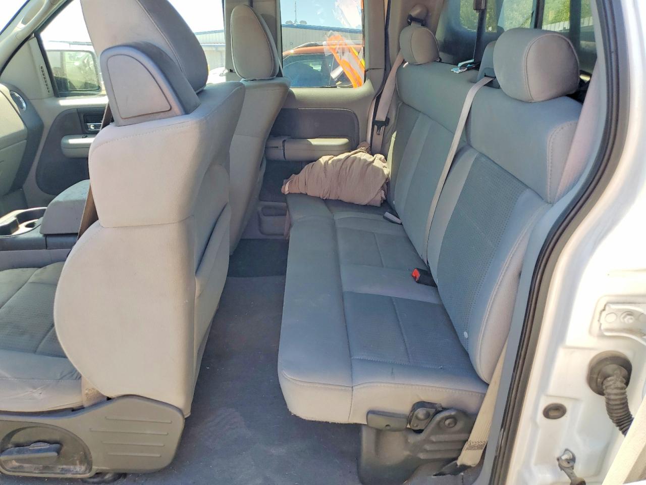 2007 Ford 150 White vin: 1FTPX14V77FB67503