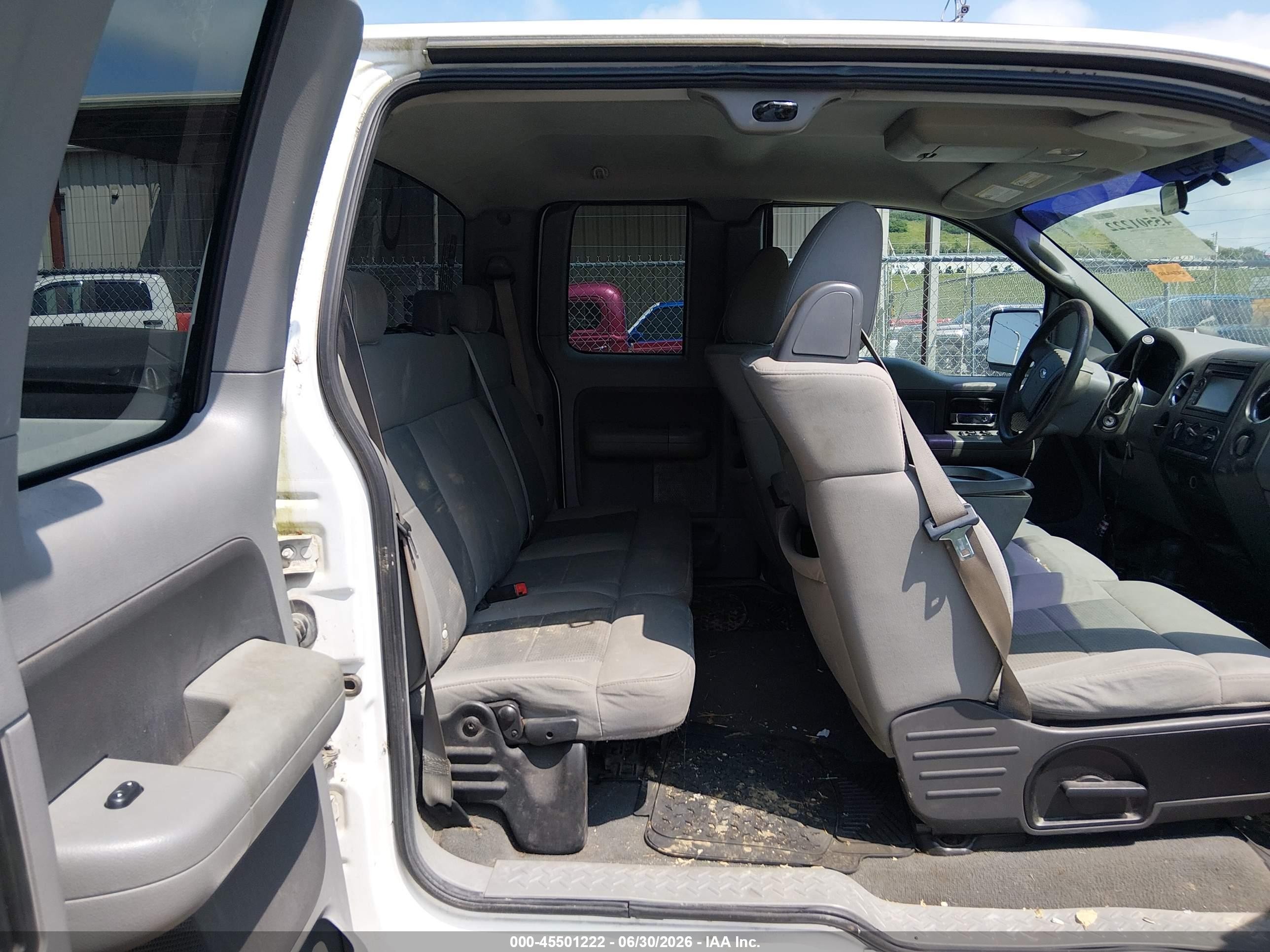 2007 Ford F-150 Fx4/lariat/xl/xlt White vin: 1FTPX14V77NA00497