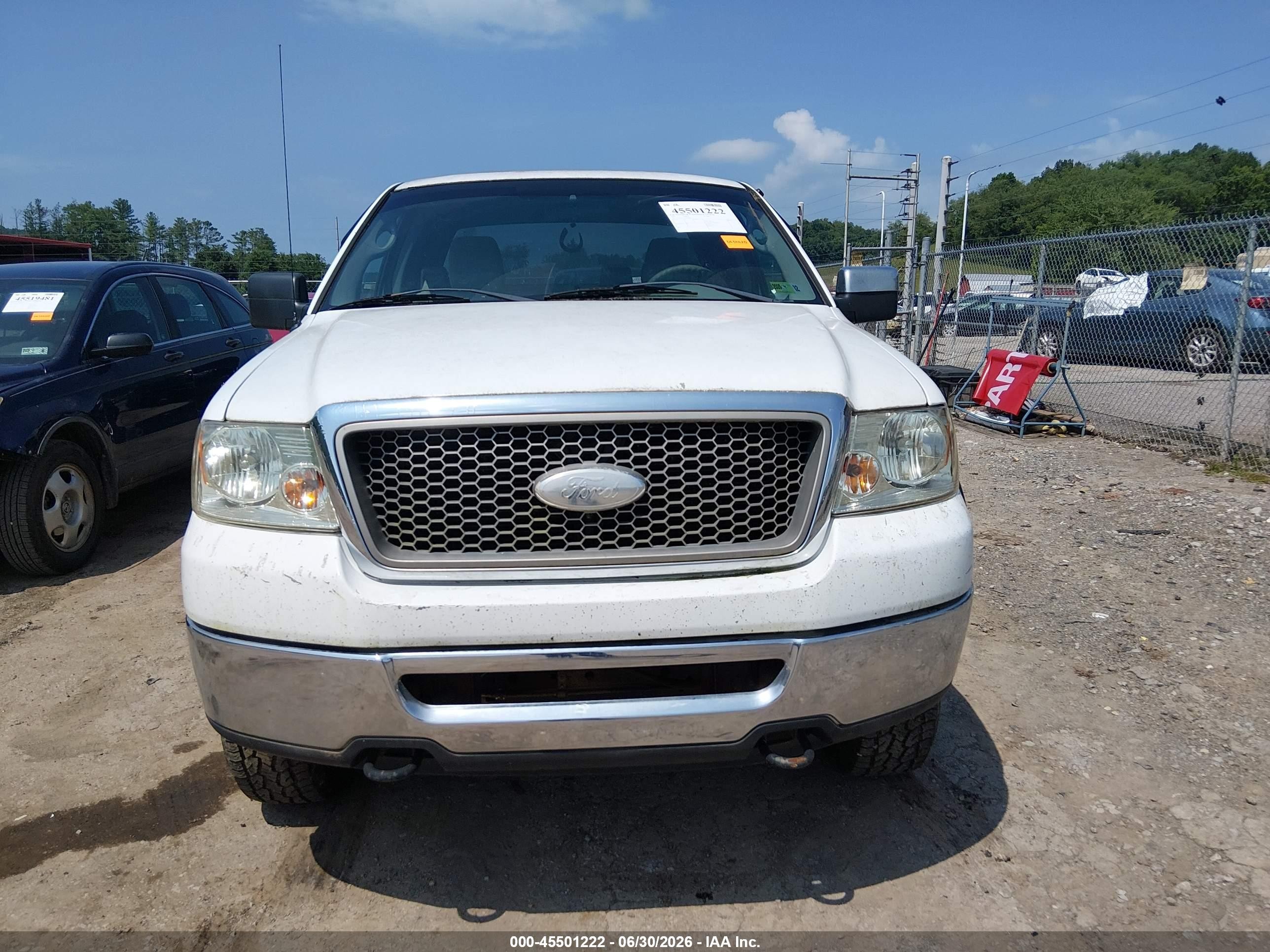 2007 Ford F-150 Fx4/lariat/xl/xlt White vin: 1FTPX14V77NA00497