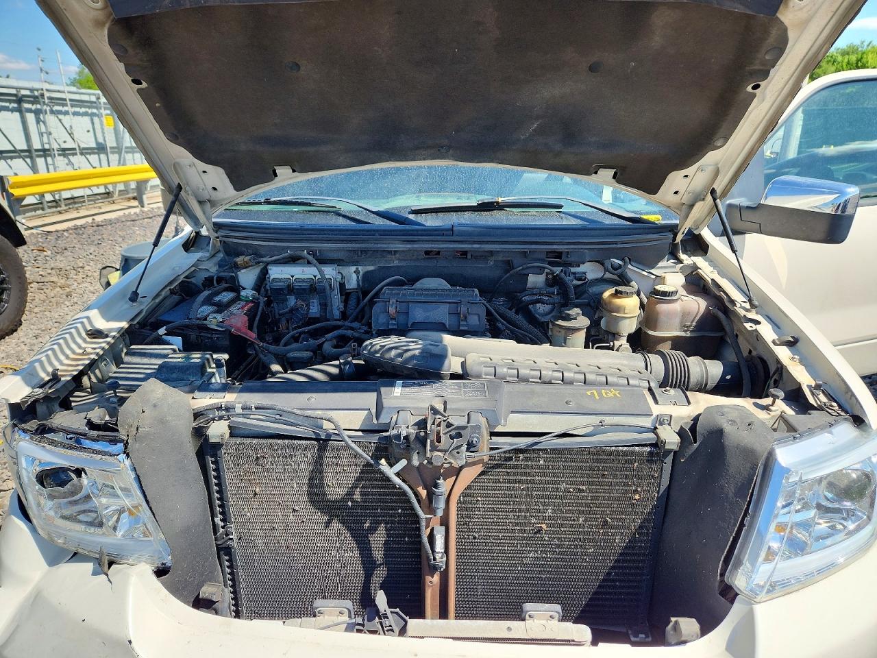 2008 Ford F150 Кремовый vin: 1FTPX14V88FB78222