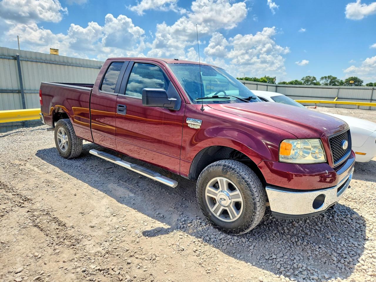 2006 Ford F150 Burgundy vin: 1FTPX14V96NB65756